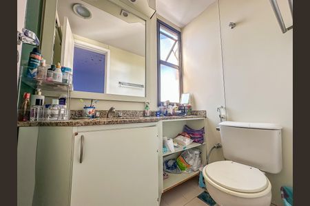 Apartamento à venda com 74m², 2 quartos e 1 vagaBanheiro do Quarto 1