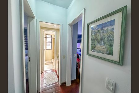Apartamento à venda com 74m², 2 quartos e 1 vagaCorredor