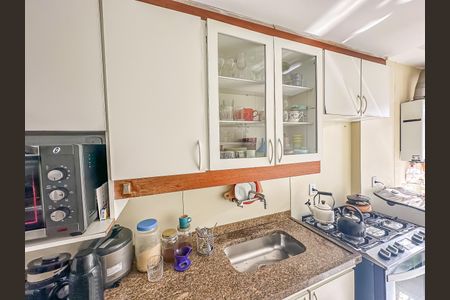 Apartamento à venda com 74m², 2 quartos e 1 vagaCozinha