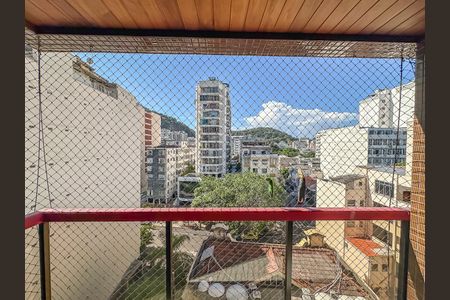 Apartamento à venda com 74m², 2 quartos e 1 vagaSala