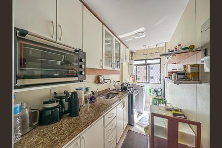 Apartamento à venda com 74m², 2 quartos e 1 vagaCozinha
