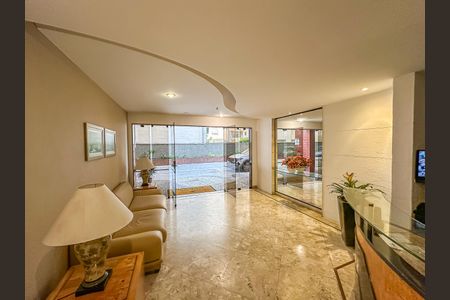 Apartamento à venda com 74m², 2 quartos e 1 vagaÁrea comum