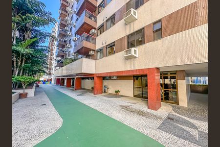 Apartamento à venda com 74m², 2 quartos e 1 vagaÁrea comum