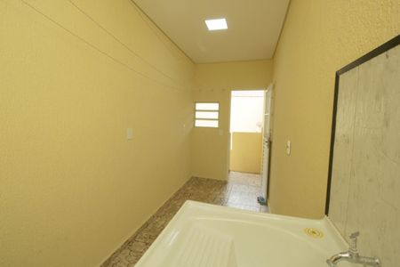 Casa à venda com 150m², 2 quartos e 1 vagaÁrea de Serviço