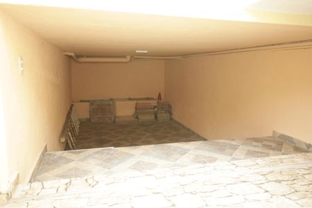 Casa à venda com 150m², 2 quartos e 1 vagaPorão