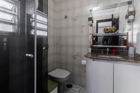 Casa à venda com 252m², 3 quartos e 4 vagas Casa à venda com 252m², 3 quartos e 4 vagasBanheiro da Suíte