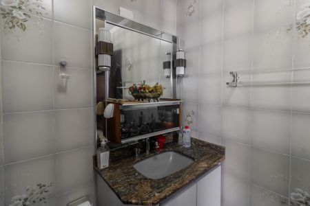 Casa à venda com 252m², 3 quartos e 4 vagas Casa à venda com 252m², 3 quartos e 4 vagasSuite