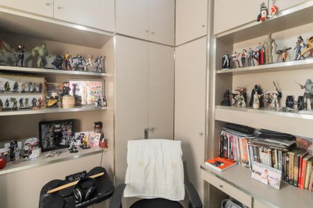 Casa à venda com 252m², 3 quartos e 4 vagas Casa à venda com 252m², 3 quartos e 4 vagasQuarto 1