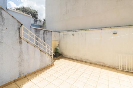 Casa à venda com 252m², 3 quartos e 4 vagas Casa à venda com 252m², 3 quartos e 4 vagasQuintalQui