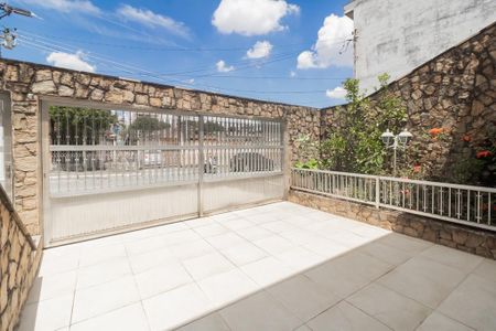 Casa à venda com 252m², 3 quartos e 4 vagas Casa à venda com 252m², 3 quartos e 4 vagasGaragem