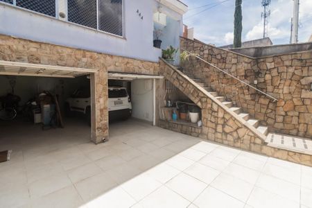 Casa à venda com 252m², 3 quartos e 4 vagas Casa à venda com 252m², 3 quartos e 4 vagasGaragem