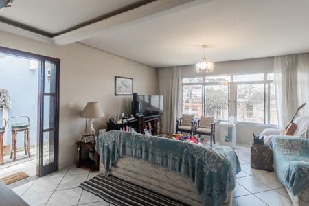 Casa à venda com 252m², 3 quartos e 4 vagas Casa à venda com 252m², 3 quartos e 4 vagasSala