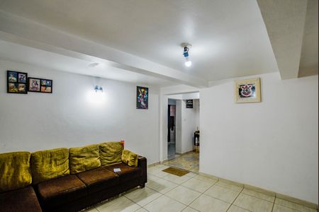 Casa à venda com 247m², 5 quartos e 3 vagas Casa à venda com 247m², 5 quartos e 3 vagasSala 2 (casa 2 )