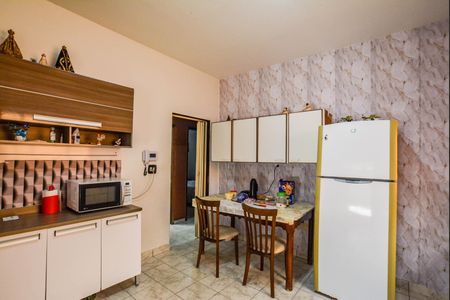 Casa à venda com 247m², 5 quartos e 3 vagas Casa à venda com 247m², 5 quartos e 3 vagasCozinha 1