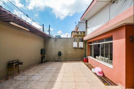 Casa à venda com 247m², 5 quartos e 3 vagas Casa à venda com 247m², 5 quartos e 3 vagasGaragem