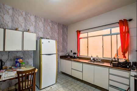 Casa à venda com 247m², 5 quartos e 3 vagas Casa à venda com 247m², 5 quartos e 3 vagasCozinha 1