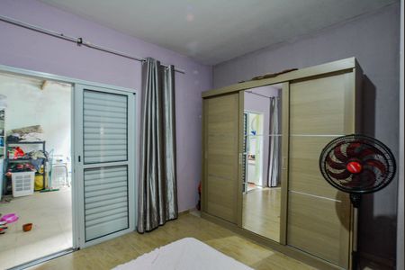 Casa à venda com 247m², 5 quartos e 3 vagas Casa à venda com 247m², 5 quartos e 3 vagasQuarto 1