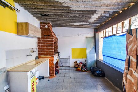 Casa à venda com 247m², 5 quartos e 3 vagas Casa à venda com 247m², 5 quartos e 3 vagasÁrea de Serviço 2 (casa 2 )