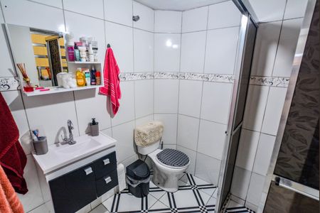 Casa à venda com 247m², 5 quartos e 3 vagas Casa à venda com 247m², 5 quartos e 3 vagasBanheiro 2 (casa 2 )