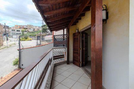 Casa à venda com 355m², 3 quartos e 9 vagasVaranda da suíte 1