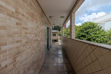 Casa à venda com 355m², 3 quartos e 9 vagasVaranda da cozinha