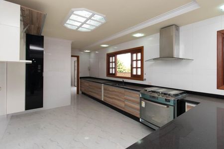 Casa à venda com 355m², 3 quartos e 9 vagasCozinha