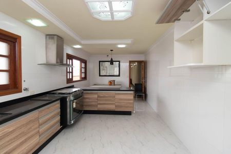 Casa à venda com 355m², 3 quartos e 9 vagasCozinha