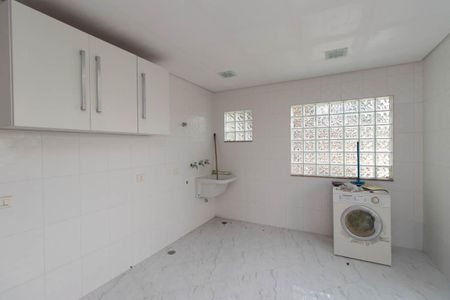 Casa à venda com 355m², 3 quartos e 9 vagasÁrea de Serviço