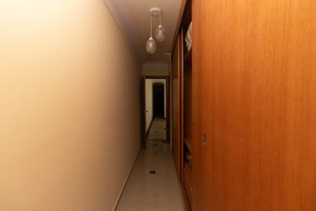 Casa à venda com 355m², 3 quartos e 9 vagasCloset da suíte 1