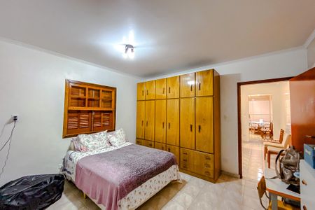 Casa à venda com 411m², 5 quartos e 6 vagasQuarto 1 (Casa 2)