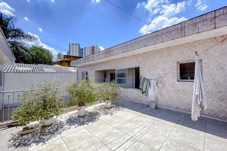 Casa à venda com 411m², 5 quartos e 6 vagasÁrea externa