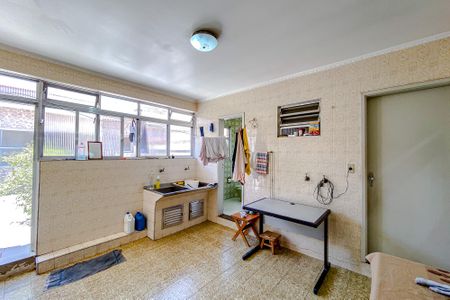 Casa à venda com 411m², 5 quartos e 6 vagasÁrea de Serviço