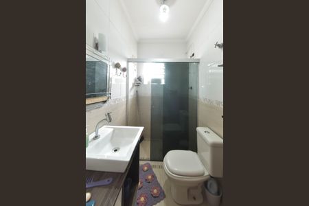 Casa à venda com 200m², 3 quartos e 2 vagas Casa à venda com 200m², 3 quartos e 2 vagasBanheiro da Suíte