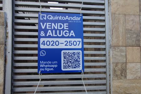 Casa à venda com 200m², 3 quartos e 2 vagasPlaquinha