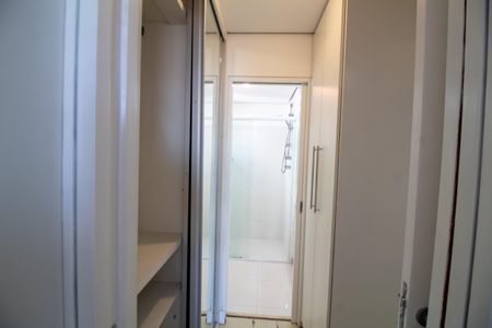 Apartamento para alugar com 47m², 1 quarto e 1 vagaCloset da suíte