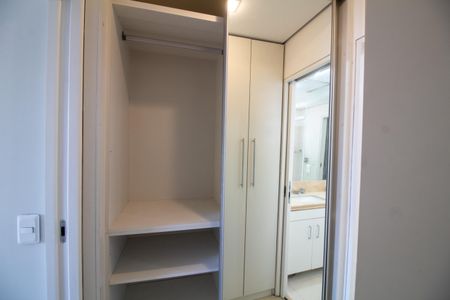 Apartamento para alugar com 47m², 1 quarto e 1 vagaCloset da suíte