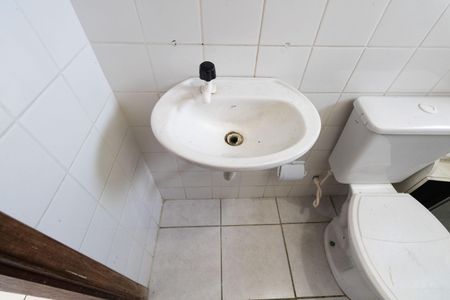 Apartamento para alugar com 51m², 2 quartos e 1 vaga Apartamento para alugar com 51m², 2 quartos e 1 vagaBanheiro