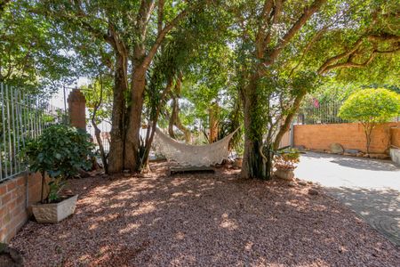 Casa à venda com 275m², 4 quartos e 8 vagas Casa à venda com 275m², 4 quartos e 8 vagasJardim