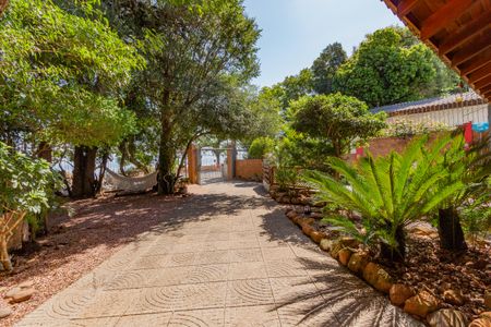 Casa à venda com 275m², 4 quartos e 8 vagas Casa à venda com 275m², 4 quartos e 8 vagasJardim