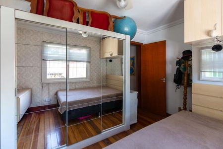 Casa à venda com 275m², 4 quartos e 8 vagas Casa à venda com 275m², 4 quartos e 8 vagasQuarto 1