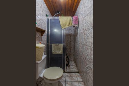 Casa à venda com 275m², 4 quartos e 8 vagas Casa à venda com 275m², 4 quartos e 8 vagasBanheiro de serviço