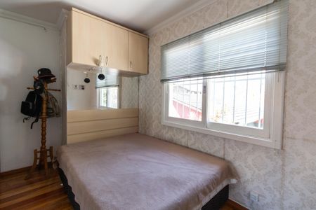 Casa à venda com 275m², 4 quartos e 8 vagas Casa à venda com 275m², 4 quartos e 8 vagasQuarto 1