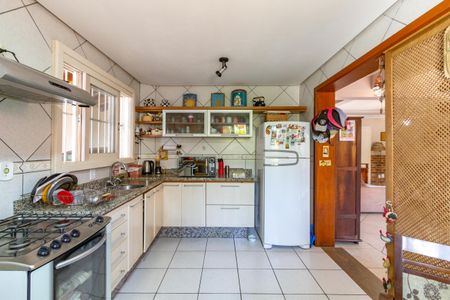 Casa à venda com 275m², 4 quartos e 8 vagas Casa à venda com 275m², 4 quartos e 8 vagasCozinha