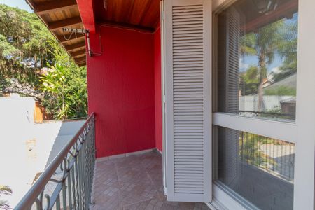 Casa à venda com 275m², 4 quartos e 8 vagas Casa à venda com 275m², 4 quartos e 8 vagasVaranda da Suíte