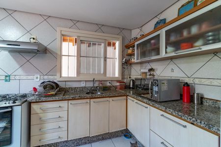 Casa à venda com 275m², 4 quartos e 8 vagas Casa à venda com 275m², 4 quartos e 8 vagasCozinha