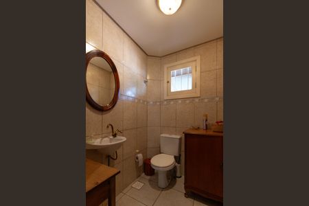 Casa à venda com 275m², 4 quartos e 8 vagas Casa à venda com 275m², 4 quartos e 8 vagasLavabo