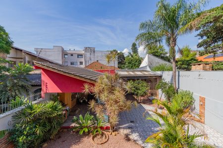 Casa à venda com 275m², 4 quartos e 8 vagas Casa à venda com 275m², 4 quartos e 8 vagasVaranda da Suíte