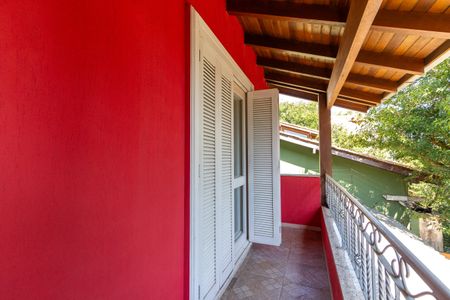 Casa à venda com 275m², 4 quartos e 8 vagas Casa à venda com 275m², 4 quartos e 8 vagasVaranda Quarto 2