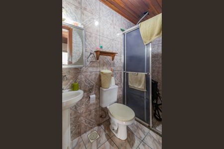 Casa à venda com 275m², 4 quartos e 8 vagas Casa à venda com 275m², 4 quartos e 8 vagasBanheiro de serviço