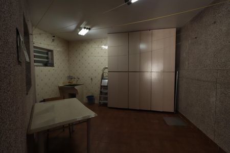 Casa à venda com 220m², 3 quartos e 4 vagasÁrea de Serviço